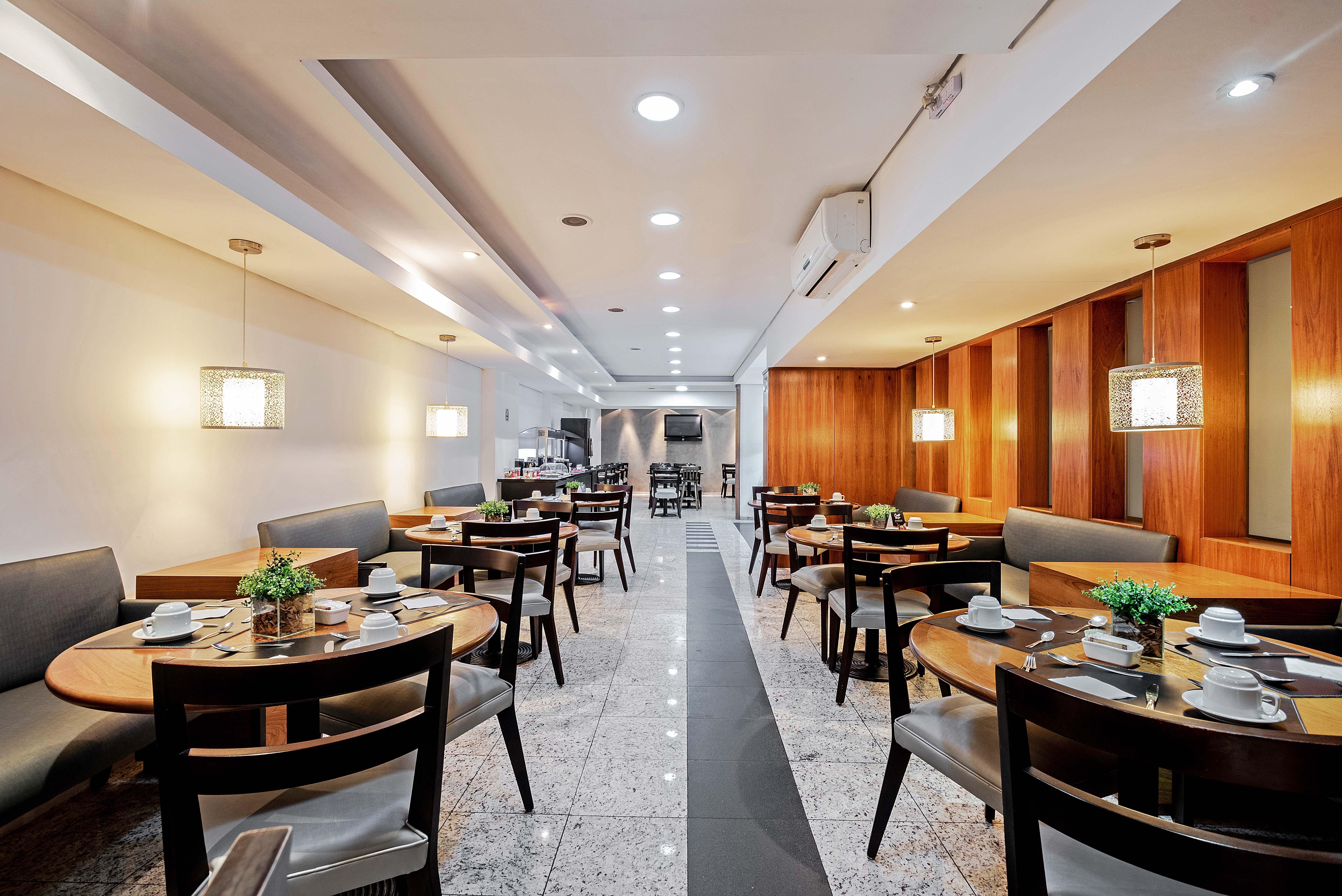 Hotel Slaviero Batel 4*