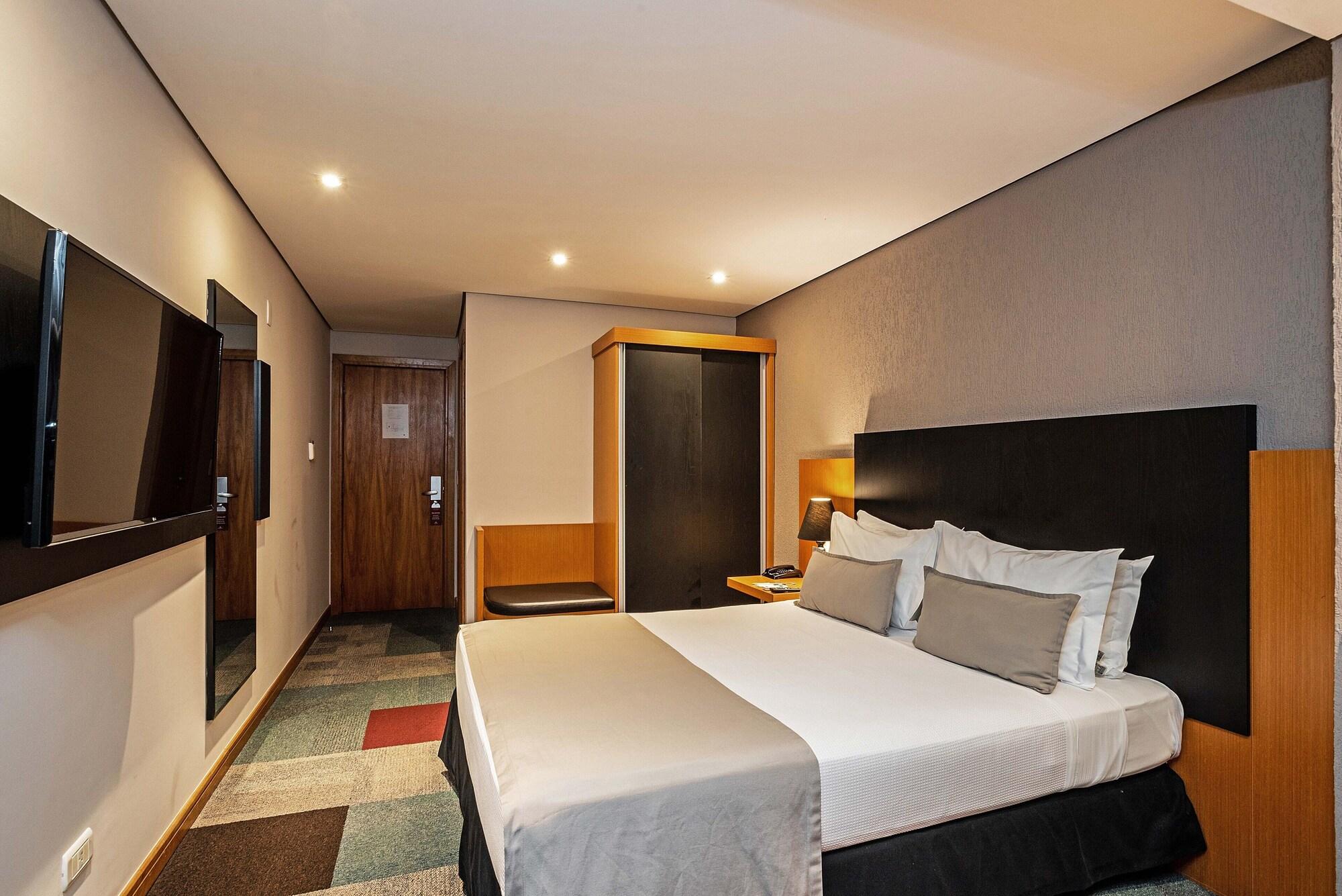 Hotel Slaviero Batel